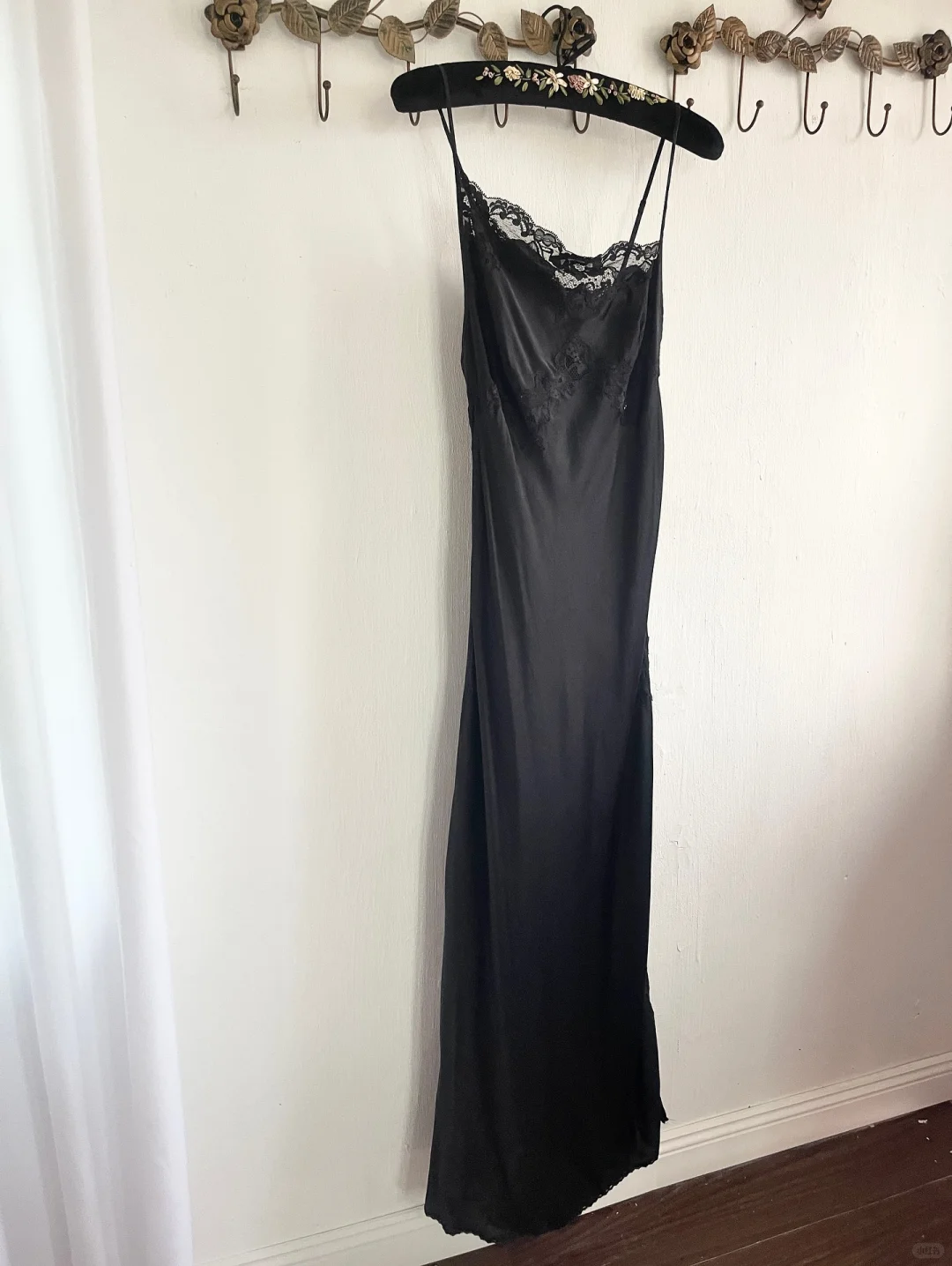 Simple A Line Spaghetti Strap Lace Satin Prom Dress Wedding Guest Dresses With Slit