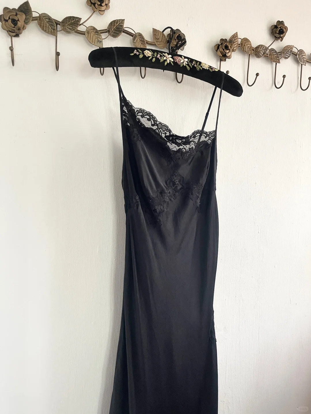 Simple A Line Spaghetti Strap Lace Satin Prom Dress Wedding Guest Dresses With Slit