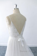 Amazing Long A Line V Neck Ruffle Appliques Tulle Wedding Dresses