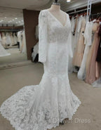 Backless Bohemian Simple V-Neck Long Sleeve Lace Wedding Dresses With Train