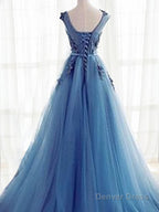 Ball Gowns Jewel Sweep Train Tulle Prom Dresses With Appliques Lace