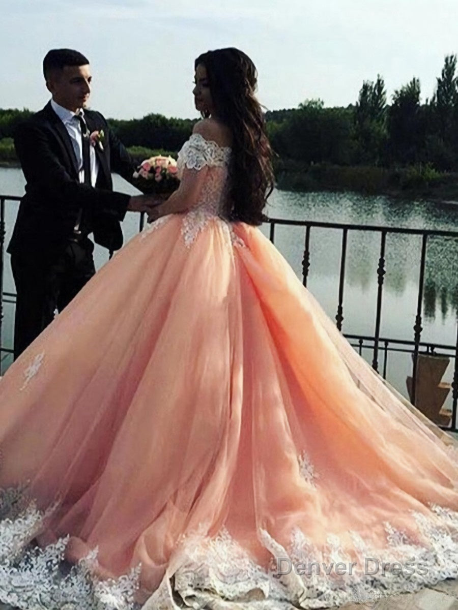 Ball Gowns Off The Shoulder Court Train Tulle Prom Dresses With Appliques Lace