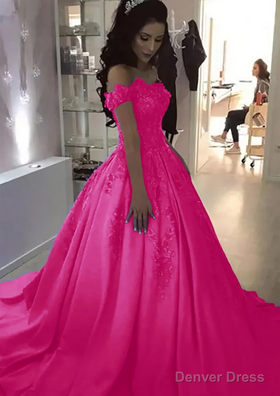 Ball Gowns Off The Shoulder Sleeveless Sweep Train Satin Prom Dresses With Appliqued Beading