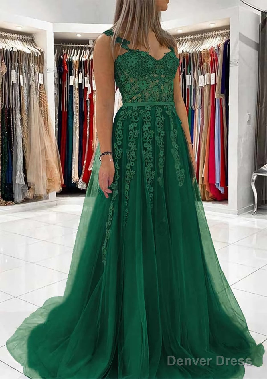 Ball Gowns Princess Sweetheart Tulle Sweep Train Prom Dresses With Appliqued Lace
