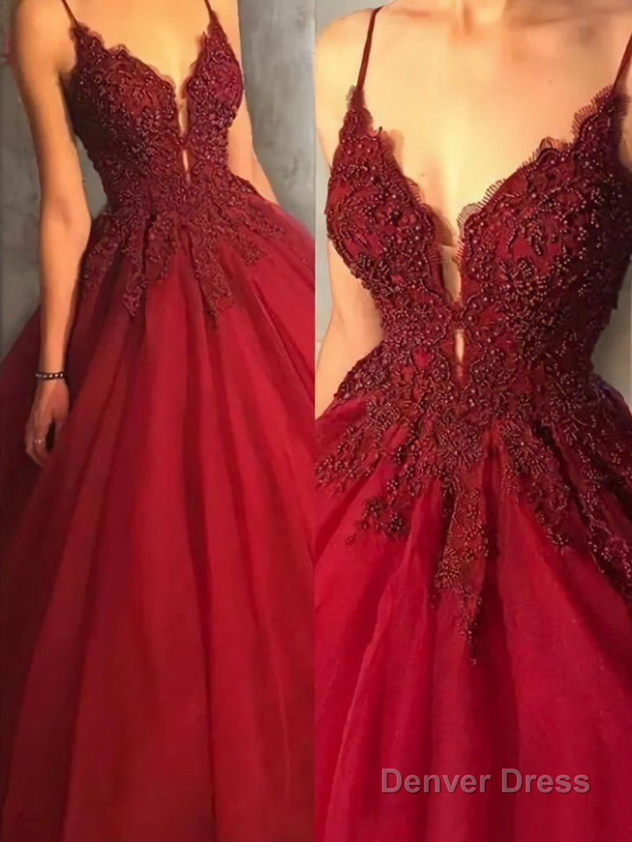Ball Gowns Spaghetti Straps Sweep Train Tulle Prom Dresses With Appliques Lace Main image