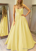 Ball Gowns Square Neckline Sleeveless Satin Sweep Train Prom Dresses With Pleated Pockets