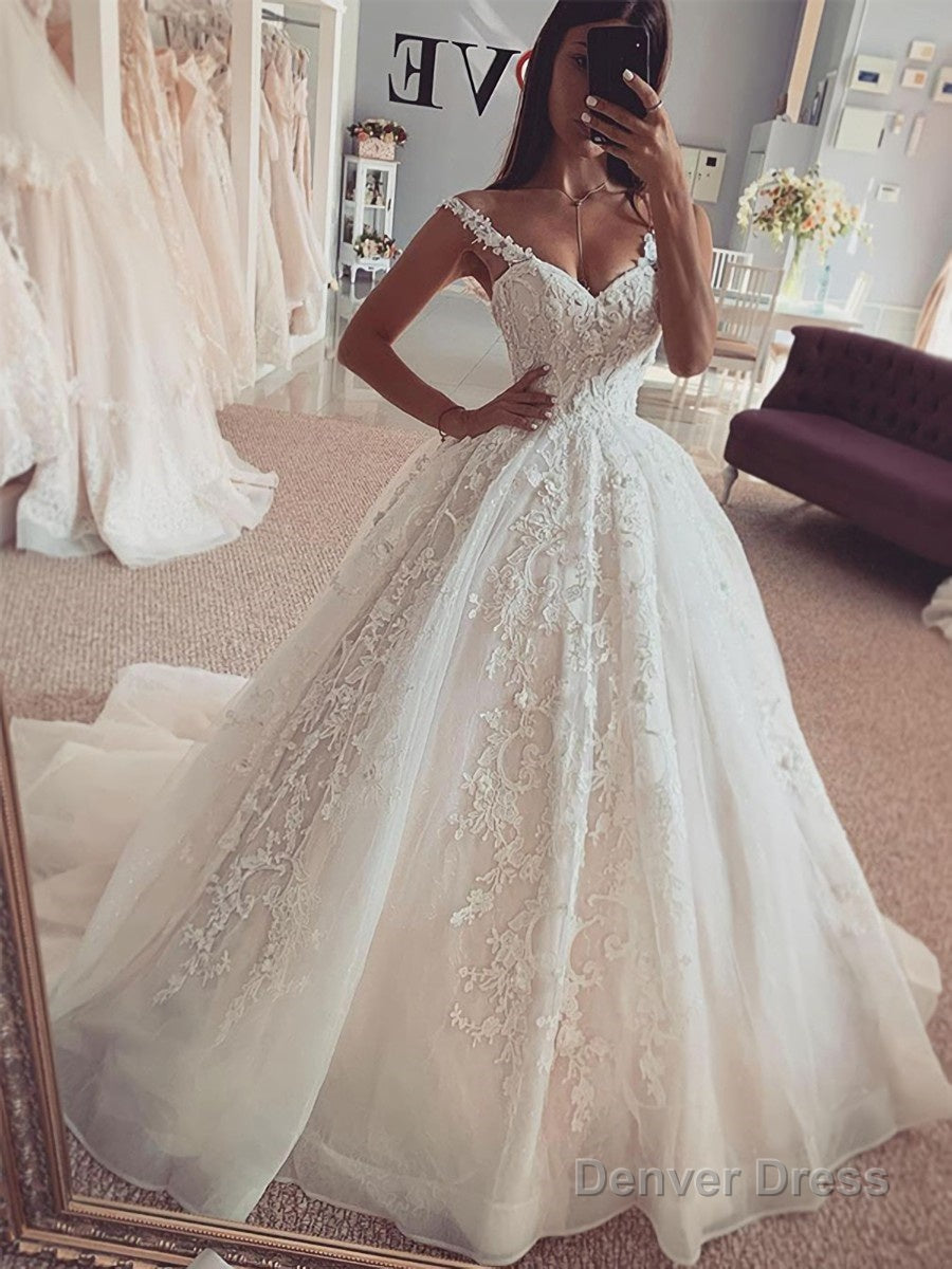 Ball Gown Straps Sweep Train Tulle Wedding Dresses With Appliques Lace Main image