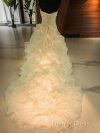 Ball-Gowns Sweetheart Ruffles Court Train Organza Wedding Dresses