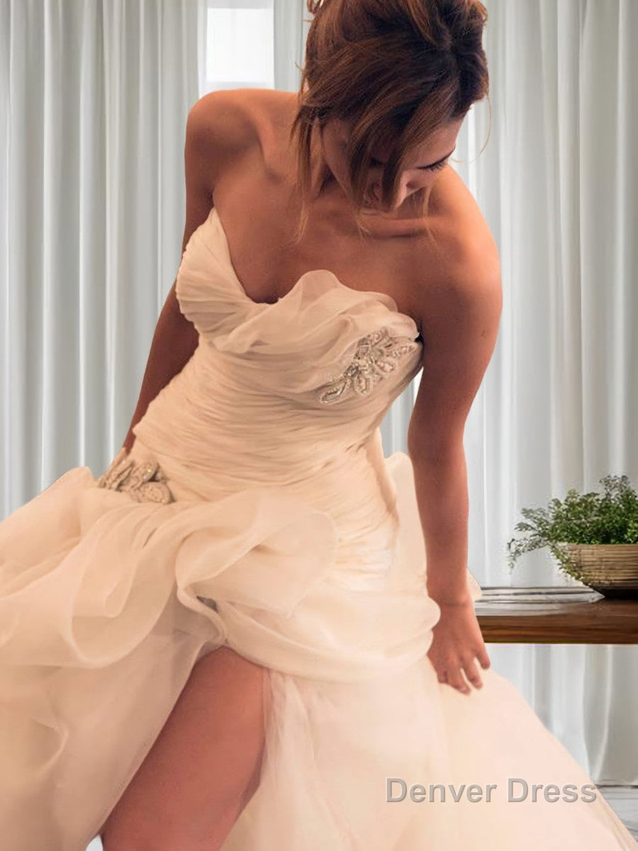 Ball Gowns Sweetheart Sweep Train Organza Wedding Dresses With Leg Slit