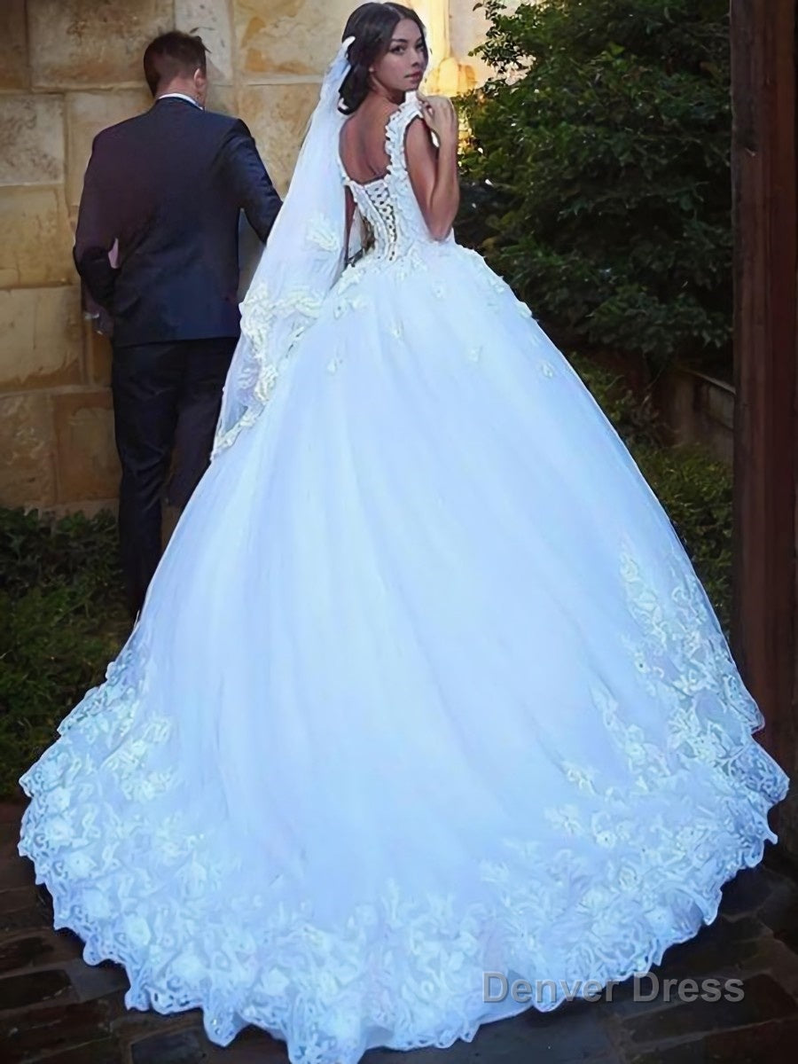 Ball Gowns Sweetheart Sweep Train Tulle Wedding Dresses With Appliques Lace