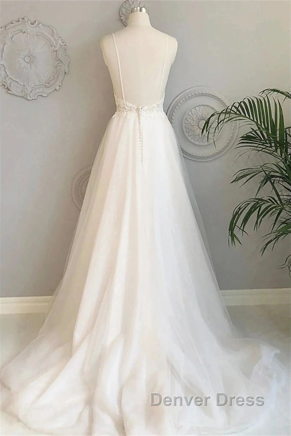 Beach Wedding Dresses Court Train A Line Spaghetti Strap Sweetheart Lace With Buttons Appliques Secondary image