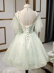 Beautiful Beads Tulle Sweetheart Neckline Ball Gown Homecoming Dresses