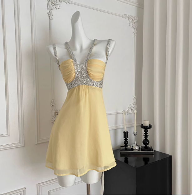 Beautiful Heavy Sequined Halter Neck Suspender Chiffon 17Th Birthday Homecoming Dresses