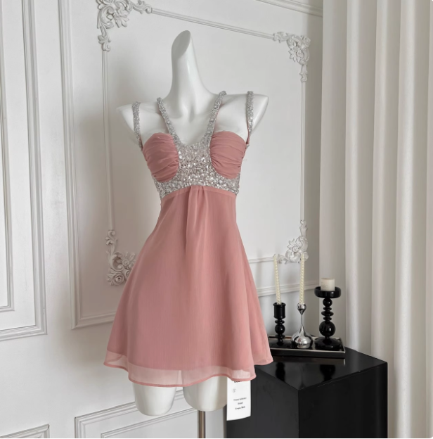 Beautiful Heavy Sequined Halter Neck Suspender Chiffon 17Th Birthday Homecoming Dresses Main image