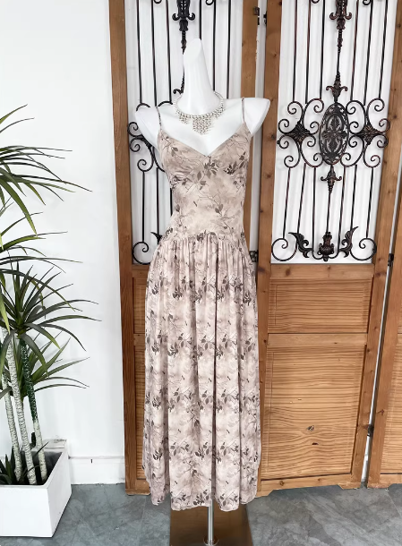 Beautiful Milk Tea Color Spaghetti Strap V-Neck Printed Satin Long Prom Dresses Evening Dresses Main image