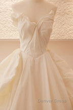 Beige Wedding Dress Strapless Sleeveless A Line Full Bridal Dresses Sophisticated Wedding Gowns With Train