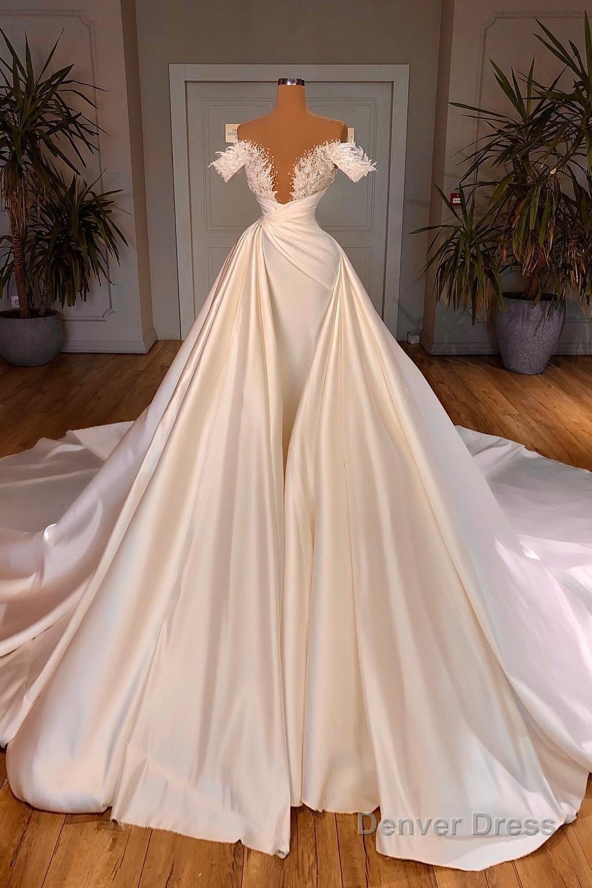 Biztunnel Charming Long A-line Off-the-shoulder Satin Lace Wedding Dresses Main image