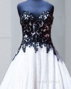 Black Lace Embroidery Wedding Dresses