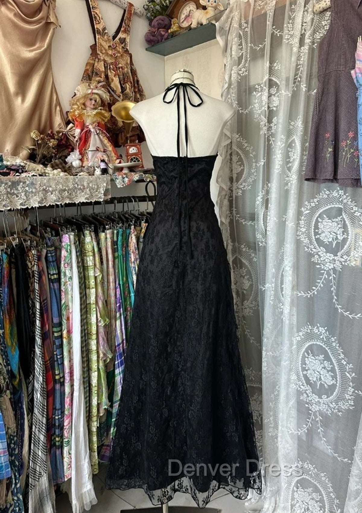 Black Lace V-Neckline A-Line Halter Party Dresses, Black Vintage Style Prom Dresses Secondary image