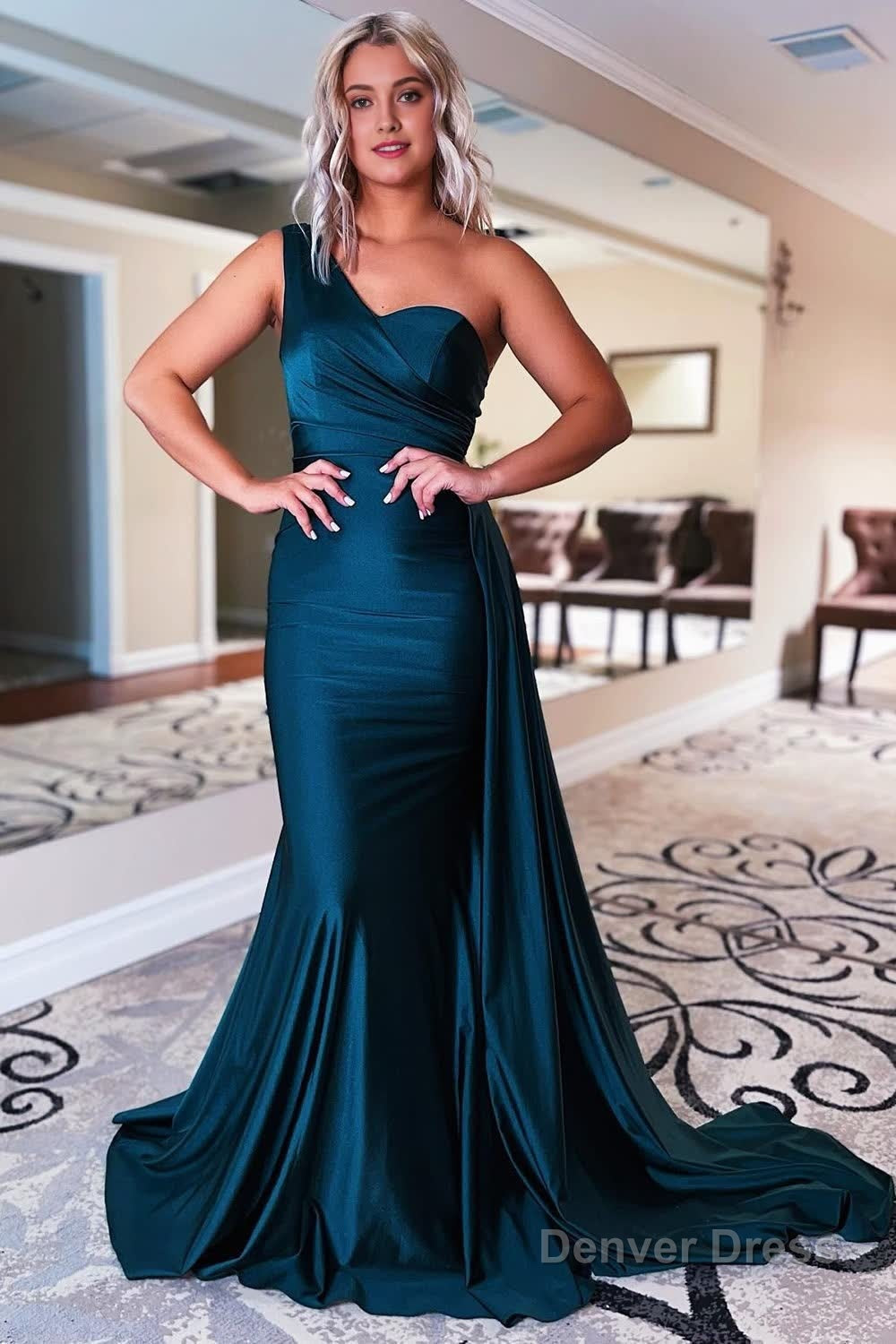 Black One Shoulder Mermaid Prom Dresses