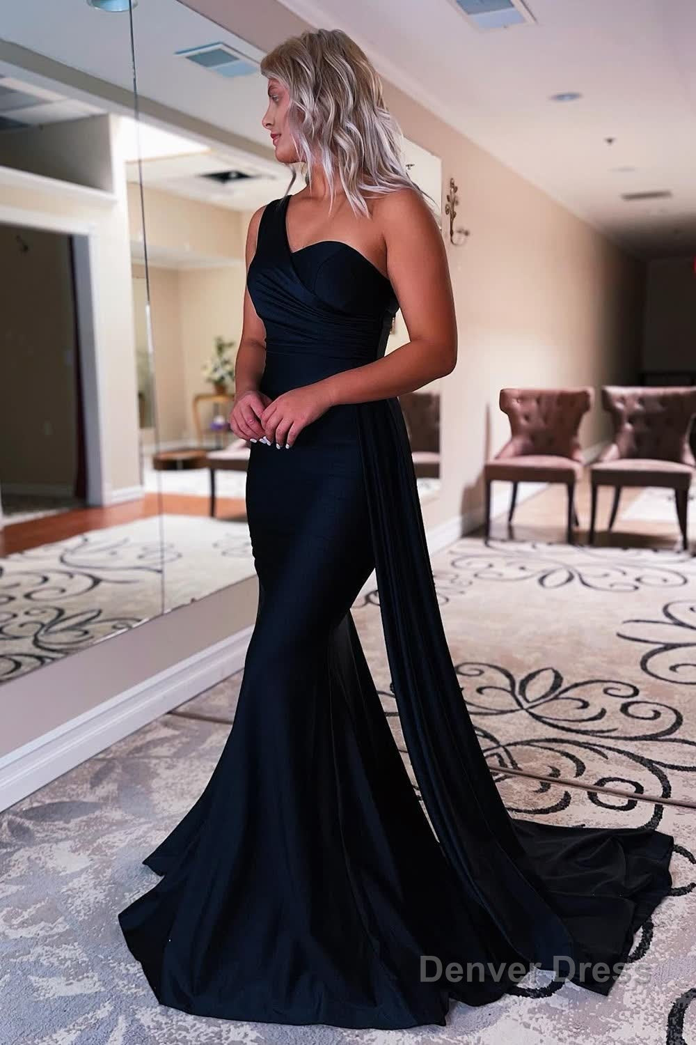 Black One Shoulder Mermaid Prom Dress Main image