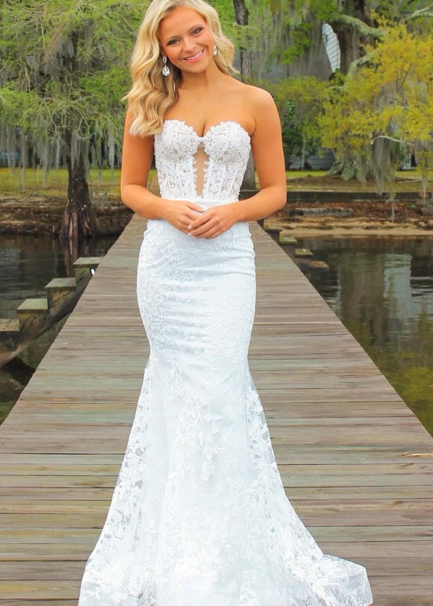Black Sweetheart Lace Appliques Mermaid Long Prom Dress