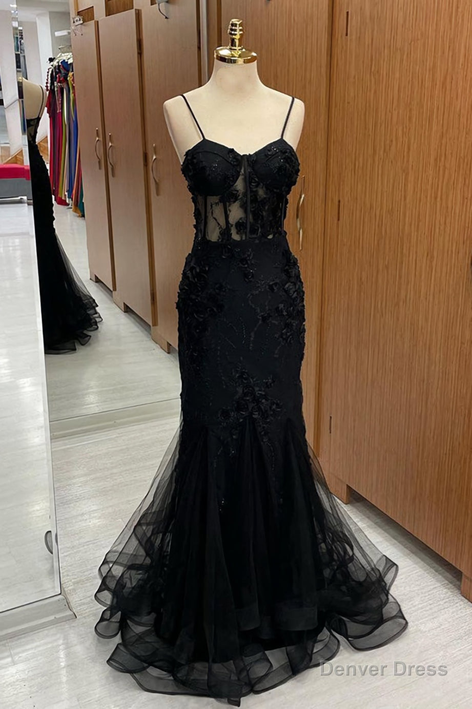Black Sweetheart Straps Mermaid Appliques Tulle Long Prom Dress Main image