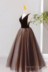 Black V-Neck Tulle Short Prom Dresses, A-Line Black Tea Length Party Dresses