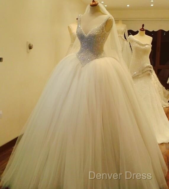 Bling Bling Beading V Neck Organza Ball Gowns Wedding Dresses Main image