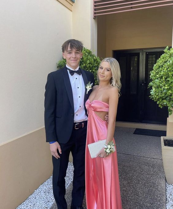 Charming Pink Sweetheart Backless Long Prom Dresses Main image