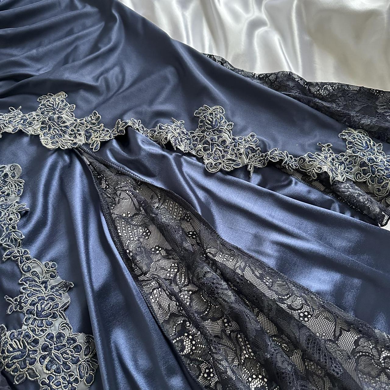 Blue Gorgeous Exquisite Applique Lace Spaghetti Straps Long Satin Prom Dress Prom Dress