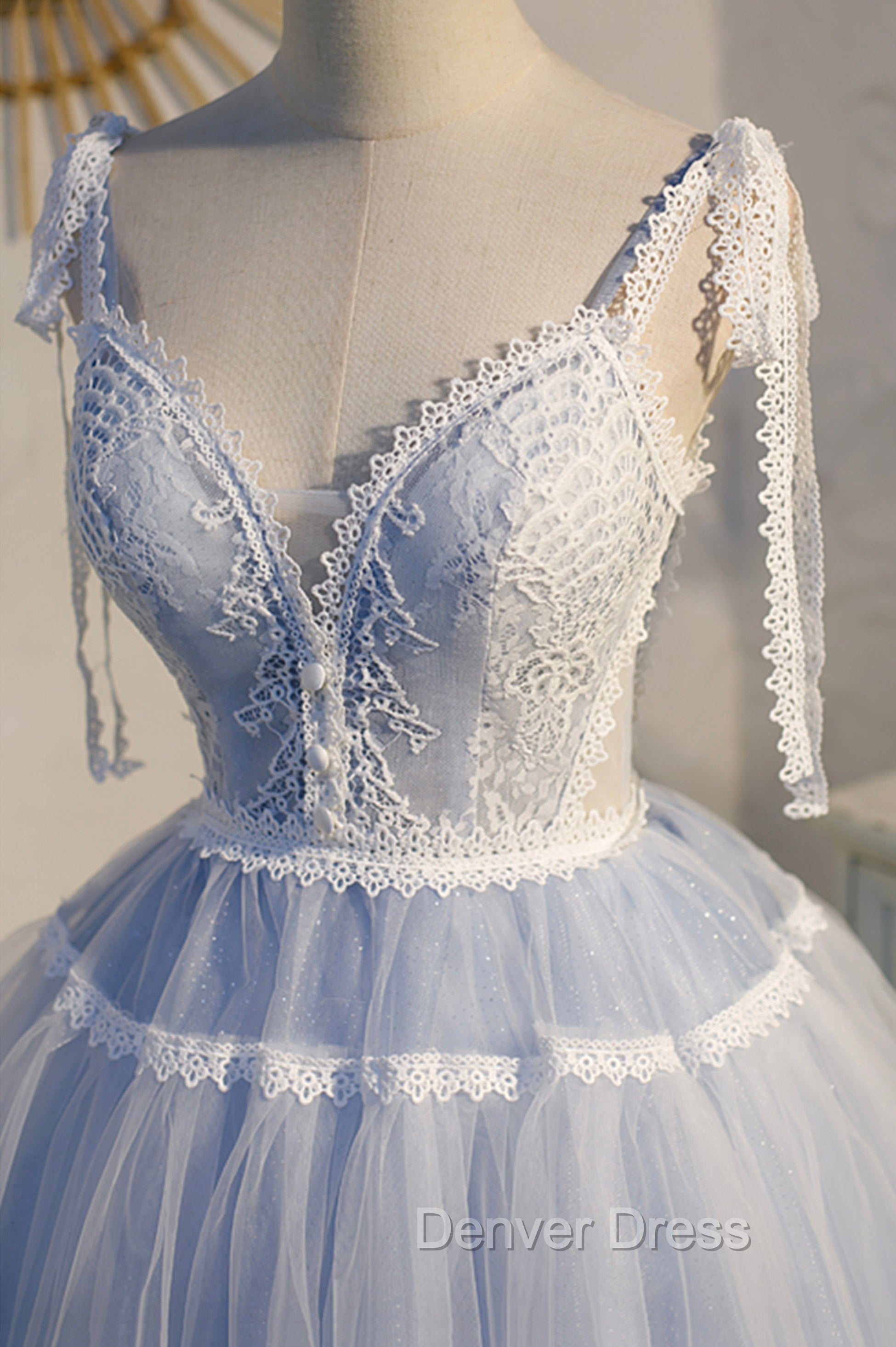 Blue Lace Short A-Line Prom Dresses, Cute V-Neck Homecoming Party Dresses