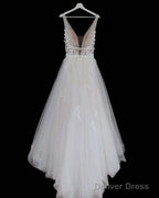 Boho Rustic Wedding Dresses Tulle V Neck Embroidery