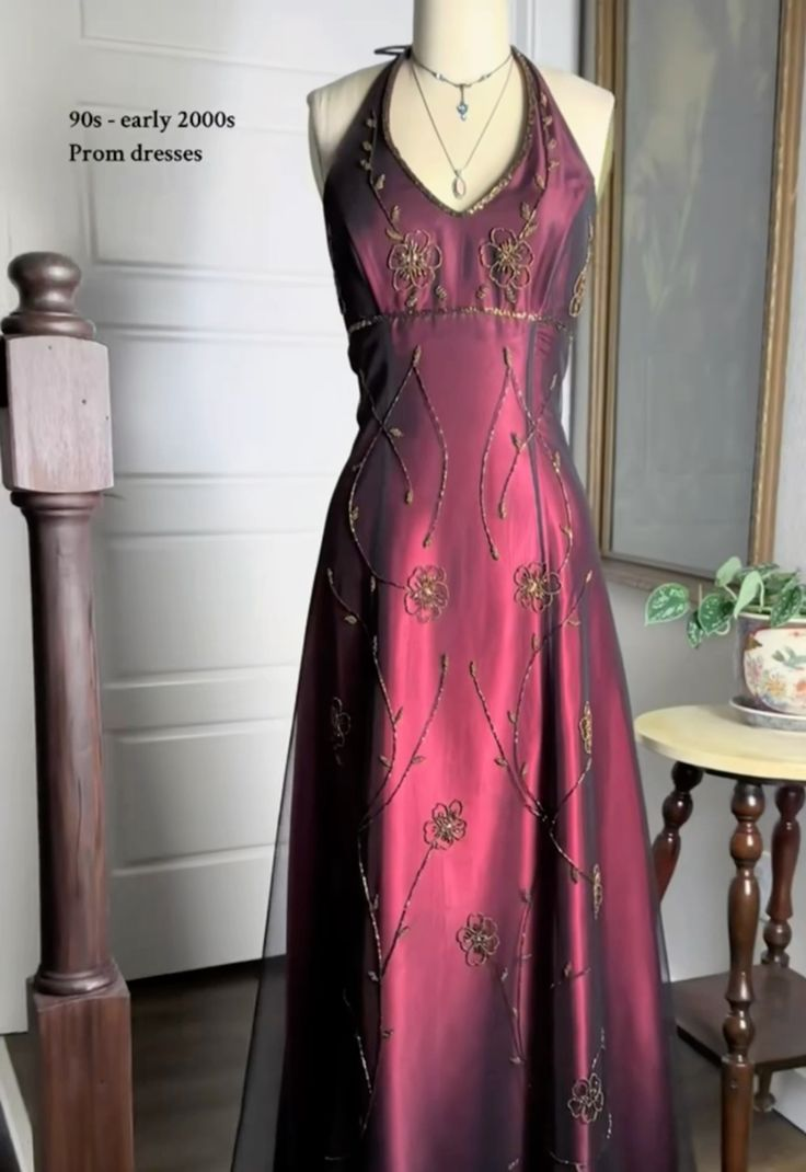 Vintage Fuchsia Halter-Neck A-Line Beaded Chiffon Long Prom Dresses Prom Gowns Secondary image