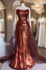 Burgundy Mermaid Sequins Strapless Pleats Prom Dresses