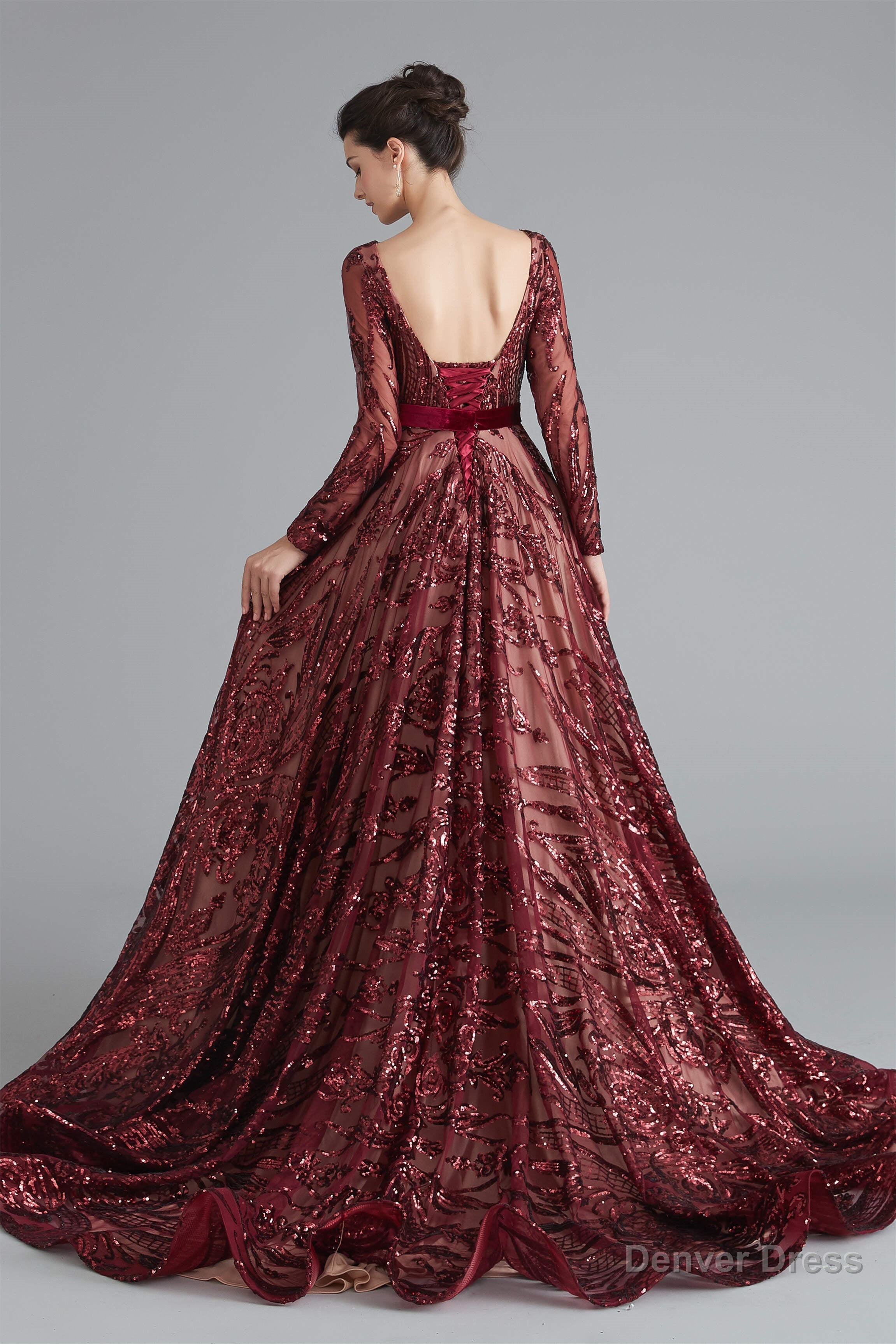 A Line Luxury Sequins Long Sleeve Backless Prom Dresses
