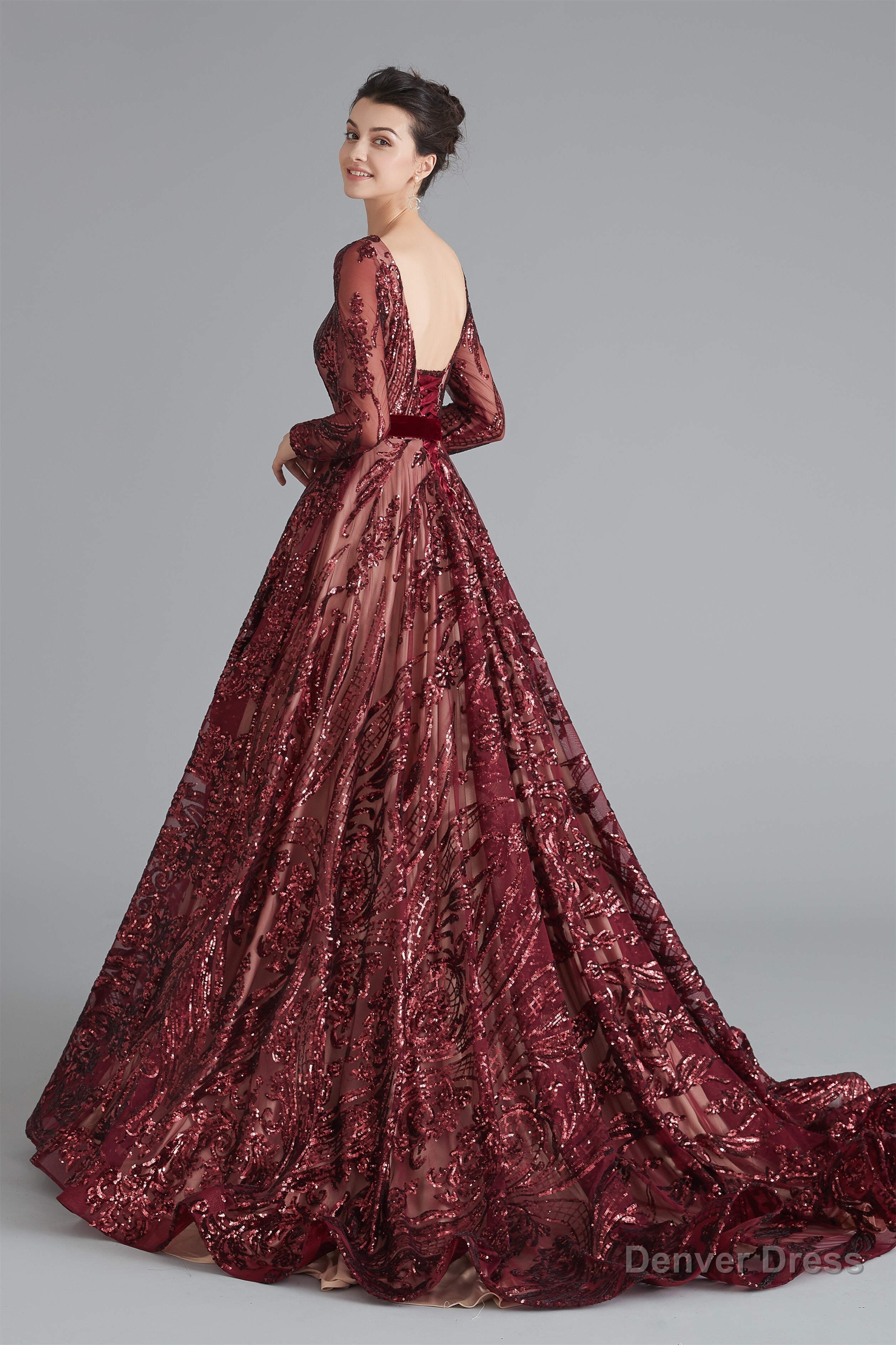 A Line Luxury Sequins Long Sleeve Backless Prom Dresses
