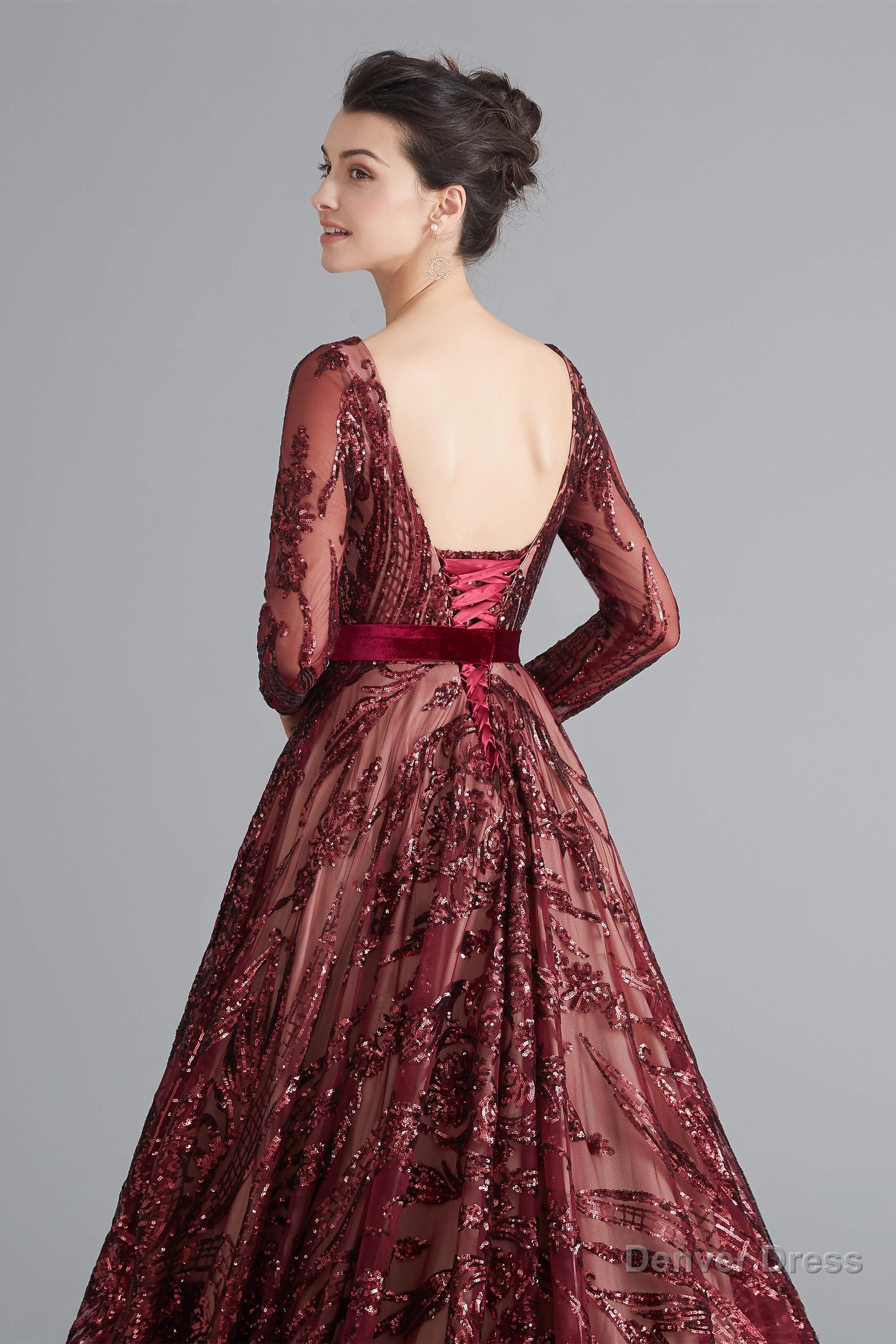 A Line Luxury Sequins Long Sleeve Backless Prom Dresses