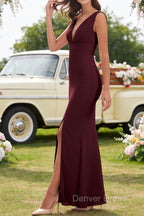 Burgundy V Neck Chiffon Prom Dress Long Bridesmaid Dresses With Pleated Split