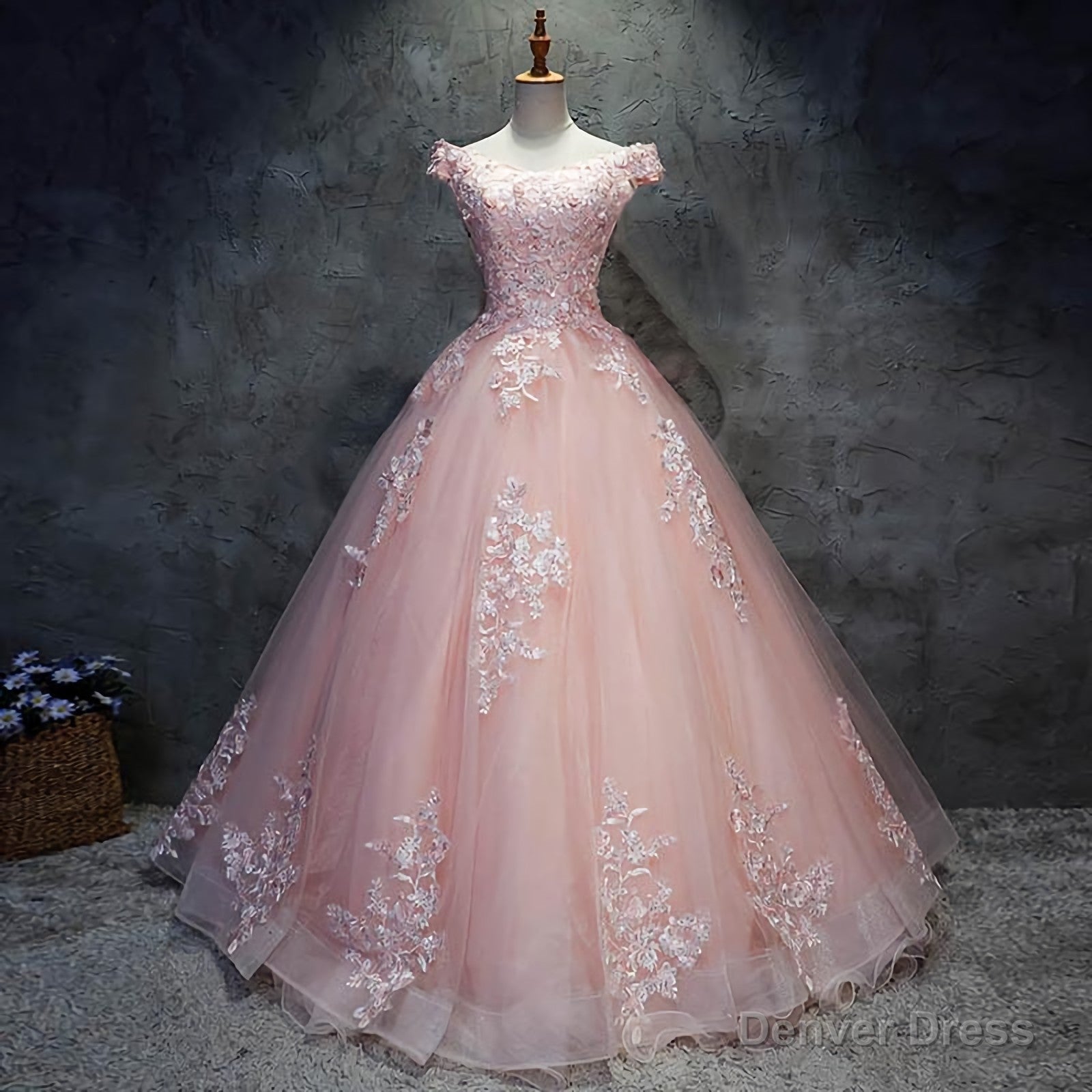 Pink Cap Sleeves Ball Gowns Tulle With Lace Sweet 16 Prom Dress, Long Quinceanera Dresses Secondary image