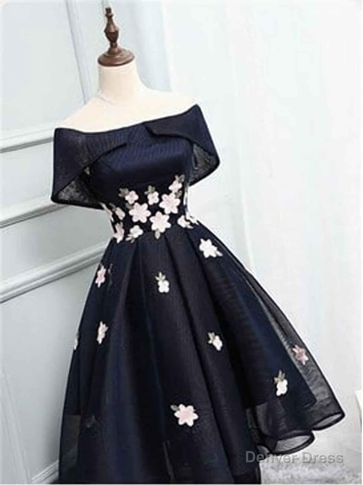 Off The Shoulder Black Organza Homecoming Dresses, With Handmade Flower Short Homecoming Dresses Secondary image