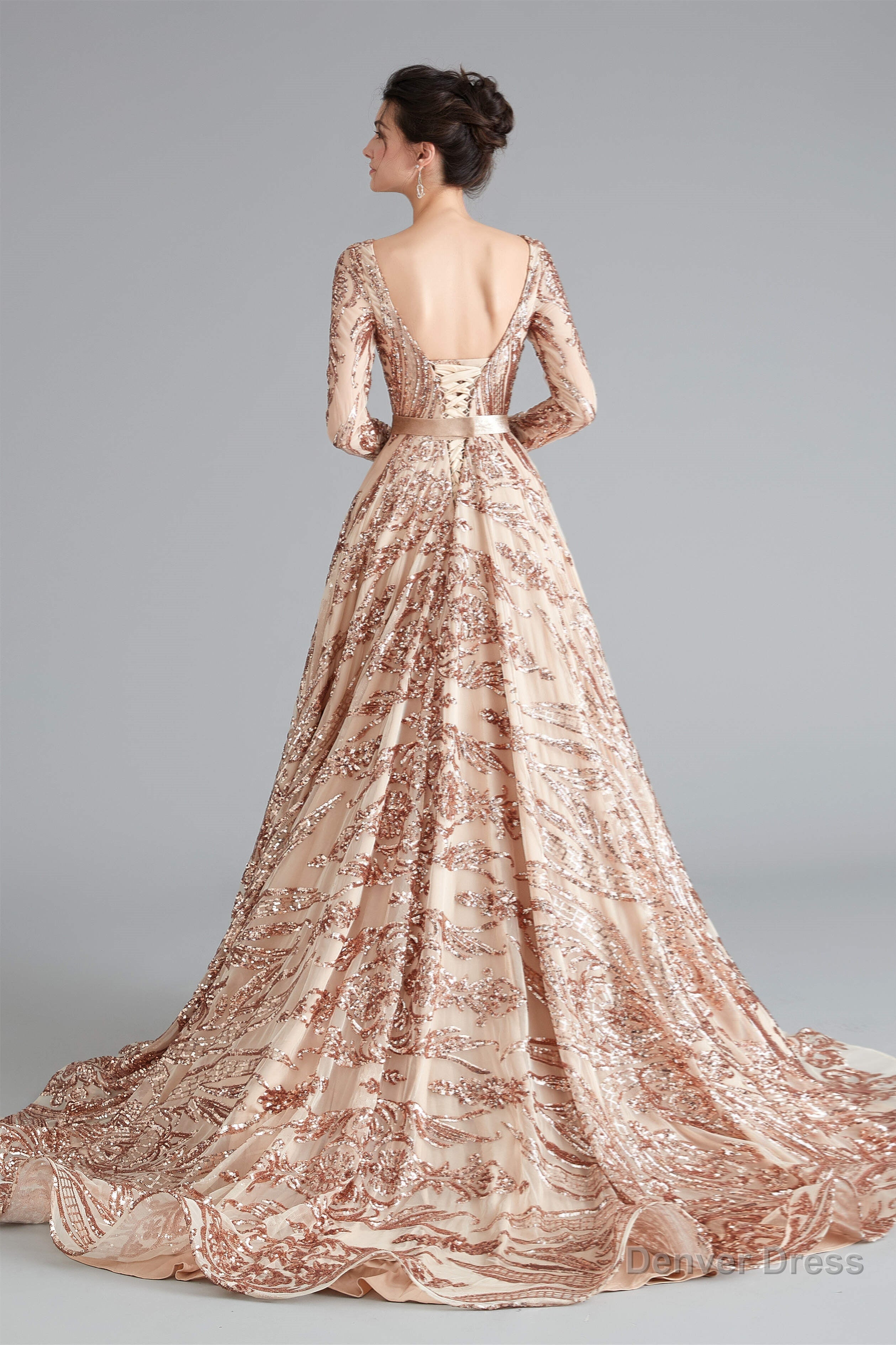 A Line Luxury Sequins Long Sleeve Backless Prom Dresses