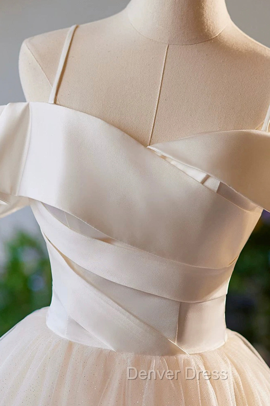 Champagne Spaghetti Straps Knee Length Prom Dresses, A-Line Sleeveless Backless Party Dresses Secondary image