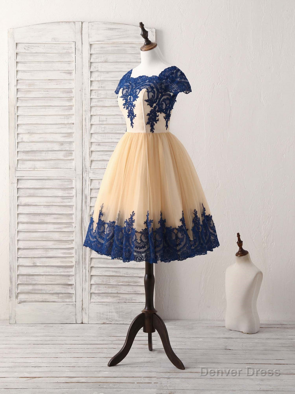 Champagne Tulle Lace Applique Short Prom Dress, Bridesmaid Dresses