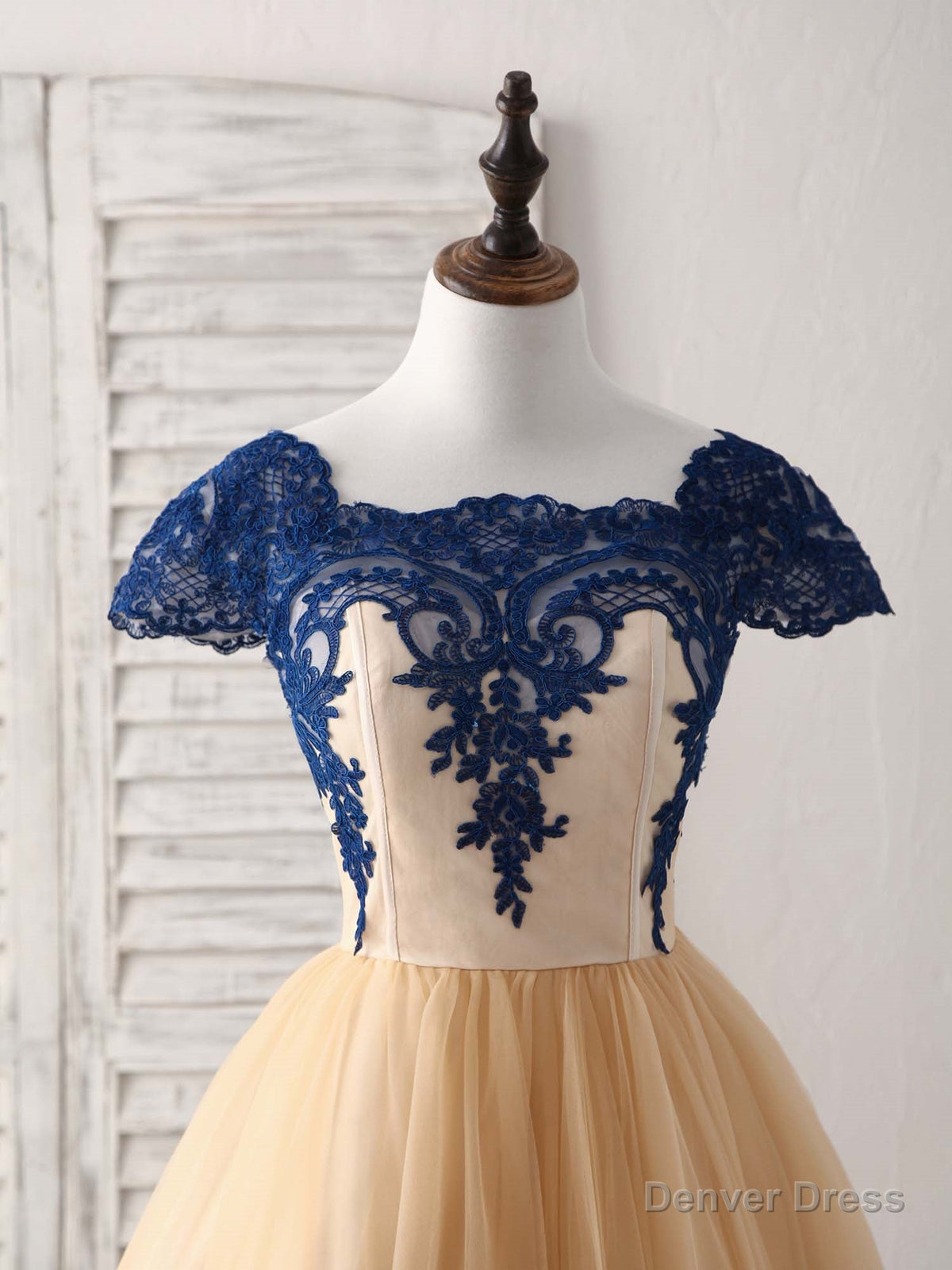 Champagne Tulle Lace Applique Short Prom Dress, Bridesmaid Dresses