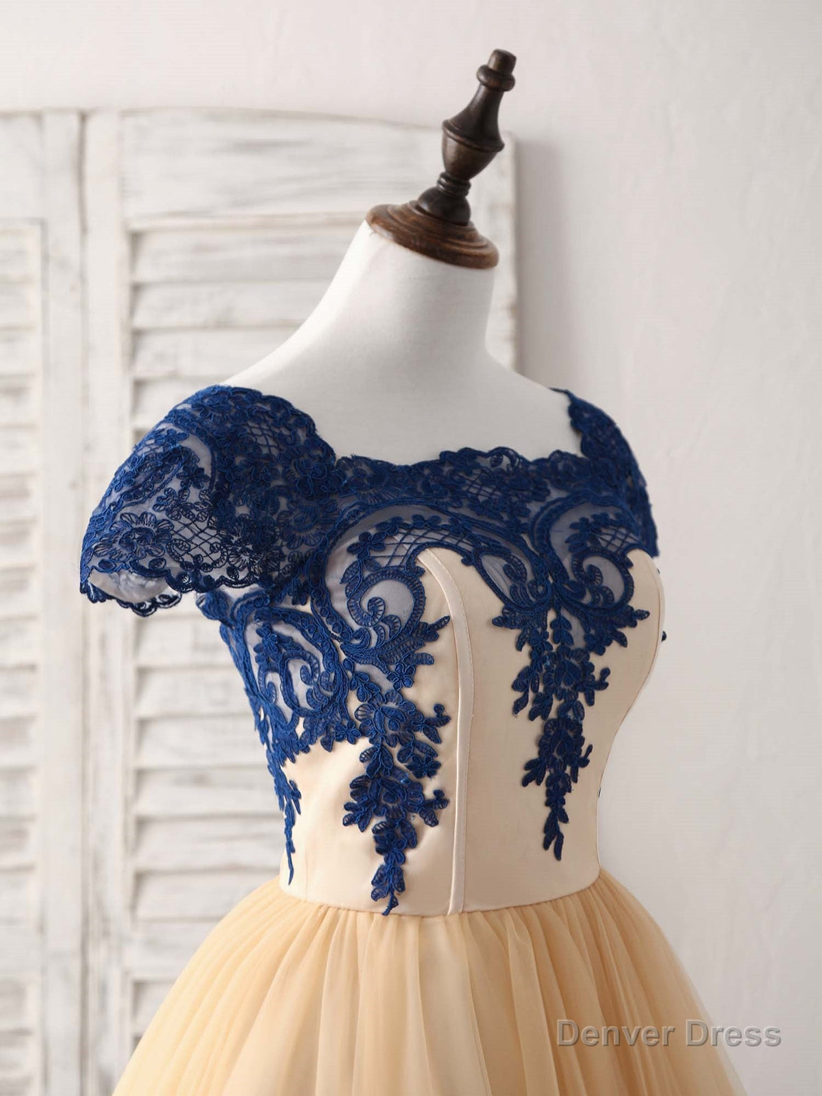 Champagne Tulle Lace Applique Short Prom Dress, Bridesmaid Dresses