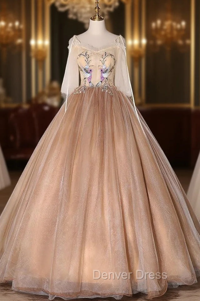Champagne Tulle Straps Appliques Quinceanera Dresses Main image