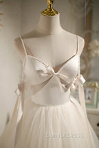 Champagne V-Neck Tulle Short Prom Dresses, Spaghetti Straps Party Dresses with Bow