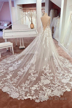 Charming Long A Line Spaghetti Straps Appliques Lace Tulle Backless Wedding Dresses