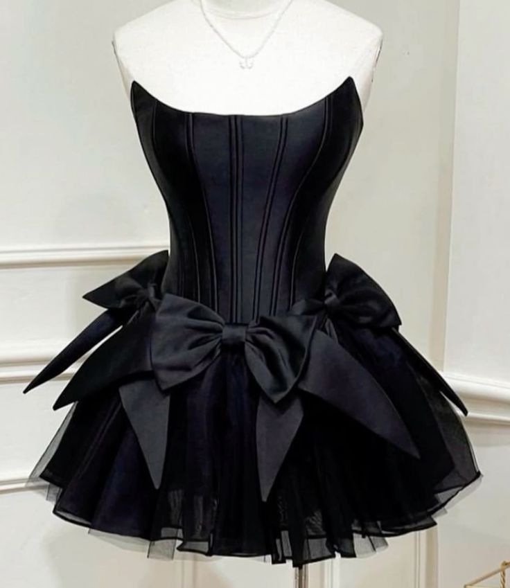 Chic A Line Black Strapless Short Homecoming Dress Satin Prom Dresses Main image